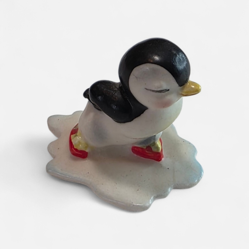 Charming Vintage Black and White Penguin Bird Figurine EUC